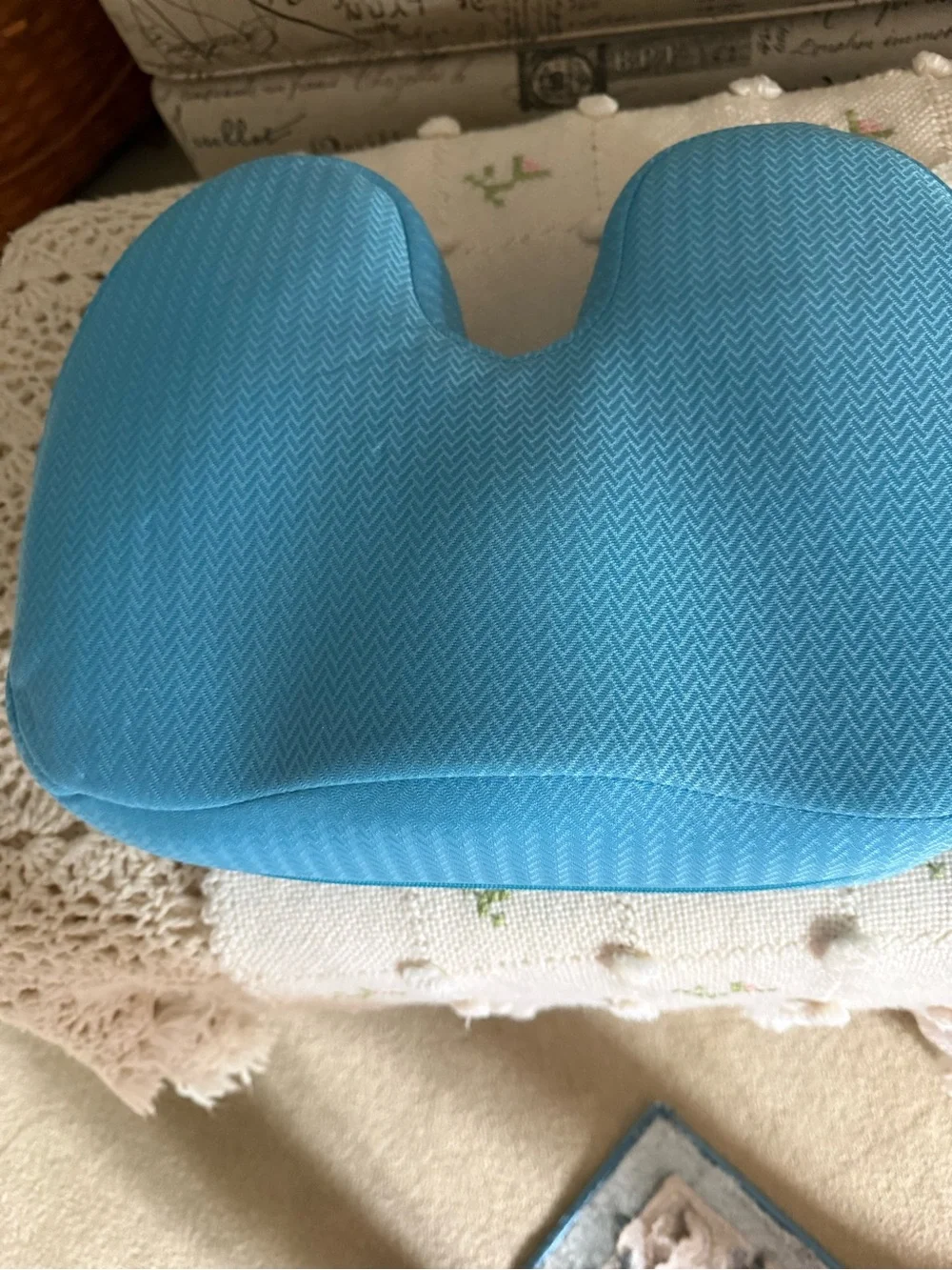 Contoured Blue Memory Foam lumbar pillow